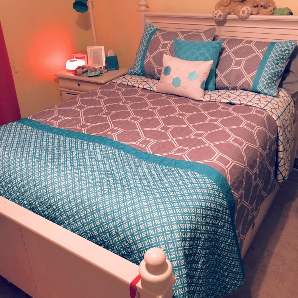 Full size bedding
